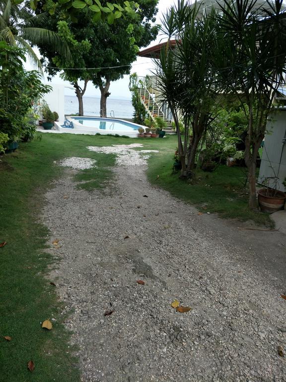 Anton's Beach Resort Oslob Exterior foto