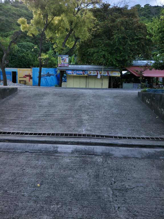 Anton's Beach Resort Oslob Exterior foto
