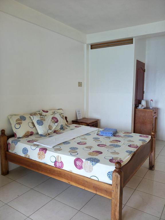Anton's Beach Resort Oslob Exterior foto