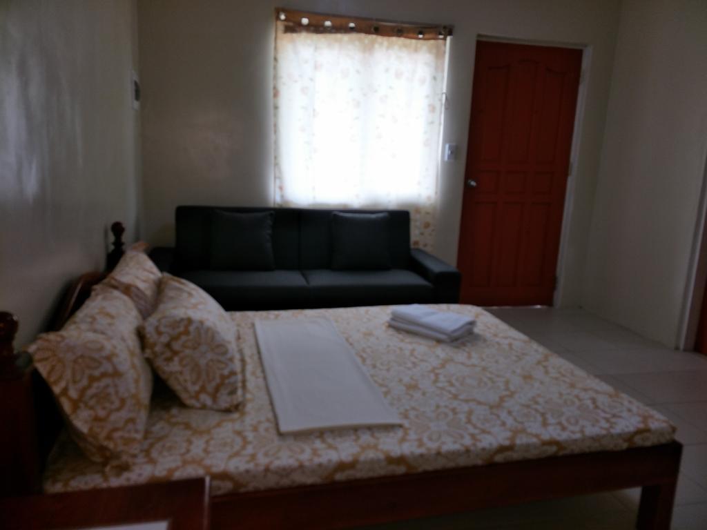Anton's Beach Resort Oslob Exterior foto