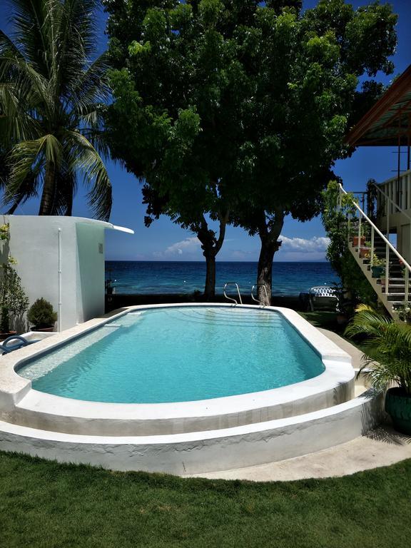 Anton's Beach Resort Oslob Exterior foto