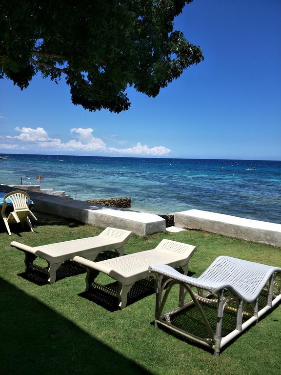 Anton's Beach Resort Oslob Exterior foto